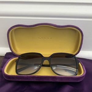GUCCI Square Black Sunglass with Case